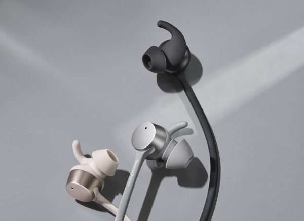 Review Bowers Wilkins PI4 in ears