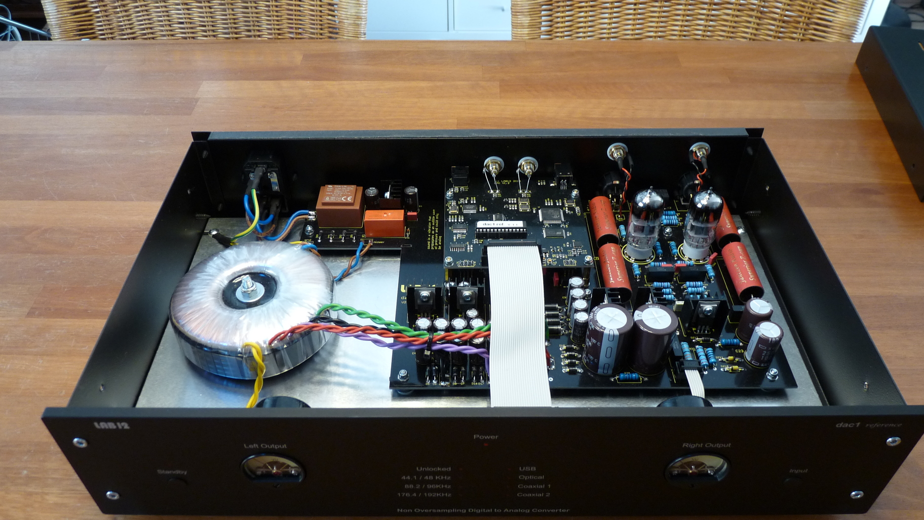 Review Lab12 Dac 1 Reference DA converter met buizen