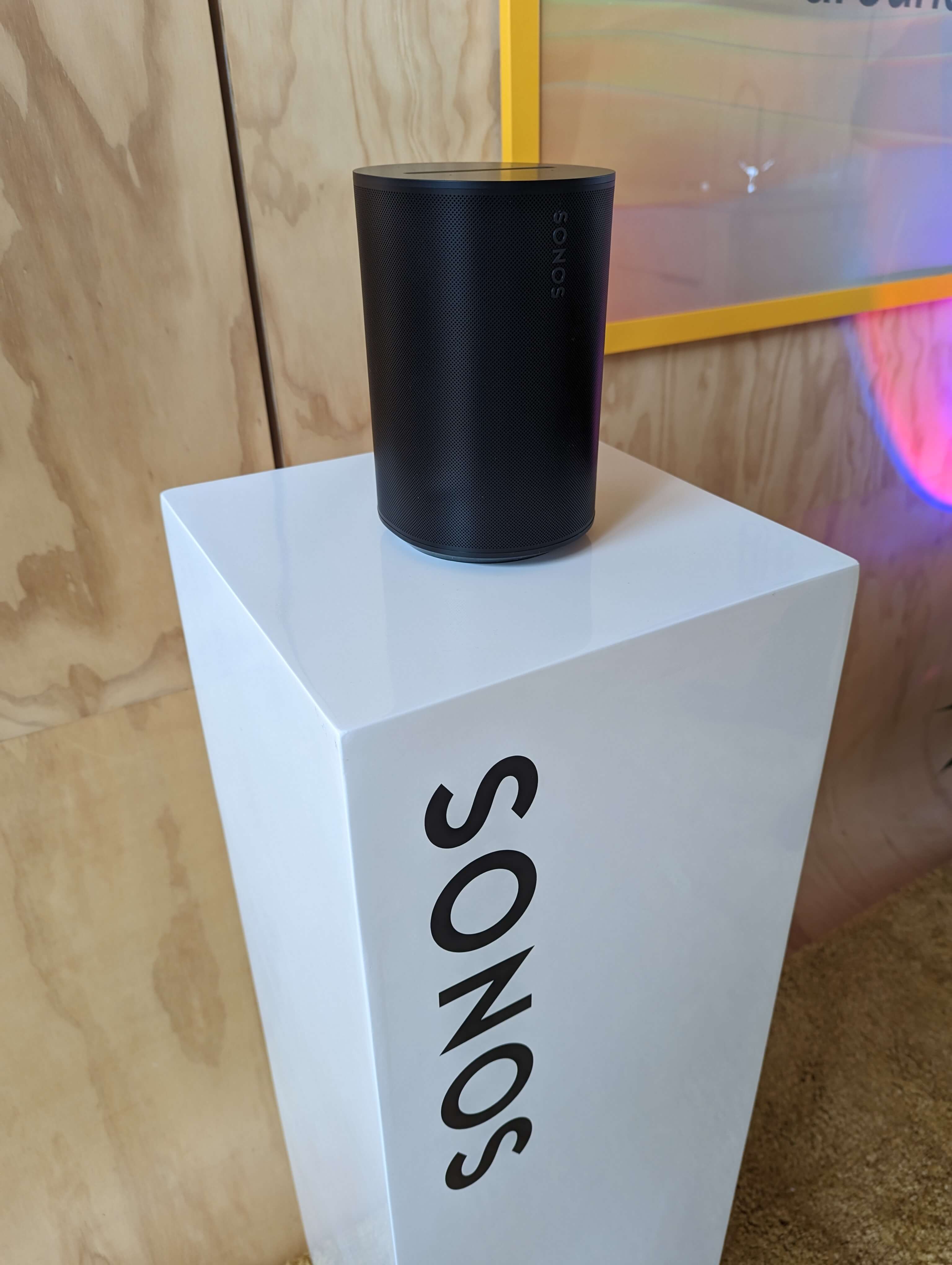 Verbanning Kers En Review Sonos Era 100 de kleinste van 2 nieuwe speakers
